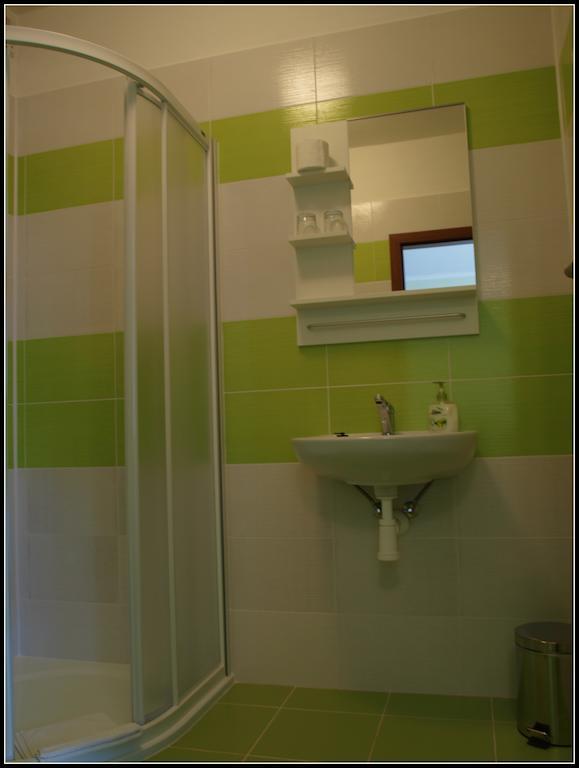 Penzion U Dvou Lip Drnholec Room photo