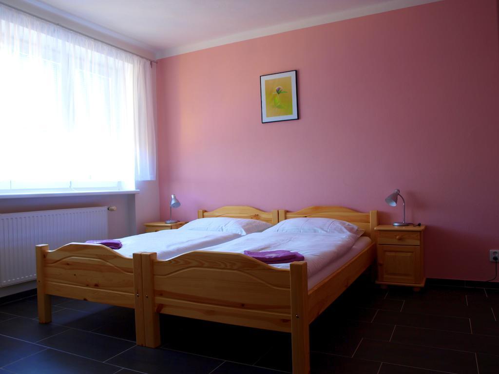 Penzion U Dvou Lip Drnholec Room photo